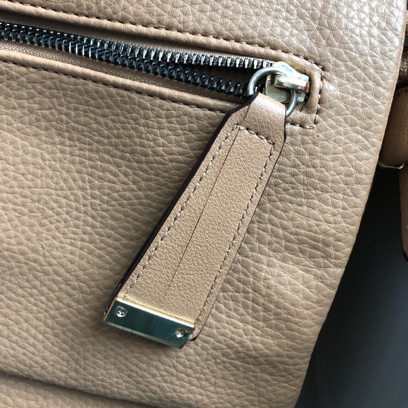 Tutilo Camel Crossbody Bag - Picture 7 of 10